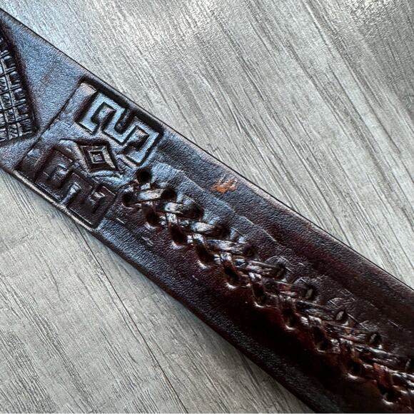 Vintage Tooled Leather Western Belt Dark Brown Size 34 Branded Geometric Mexico - Picture 3 of 7